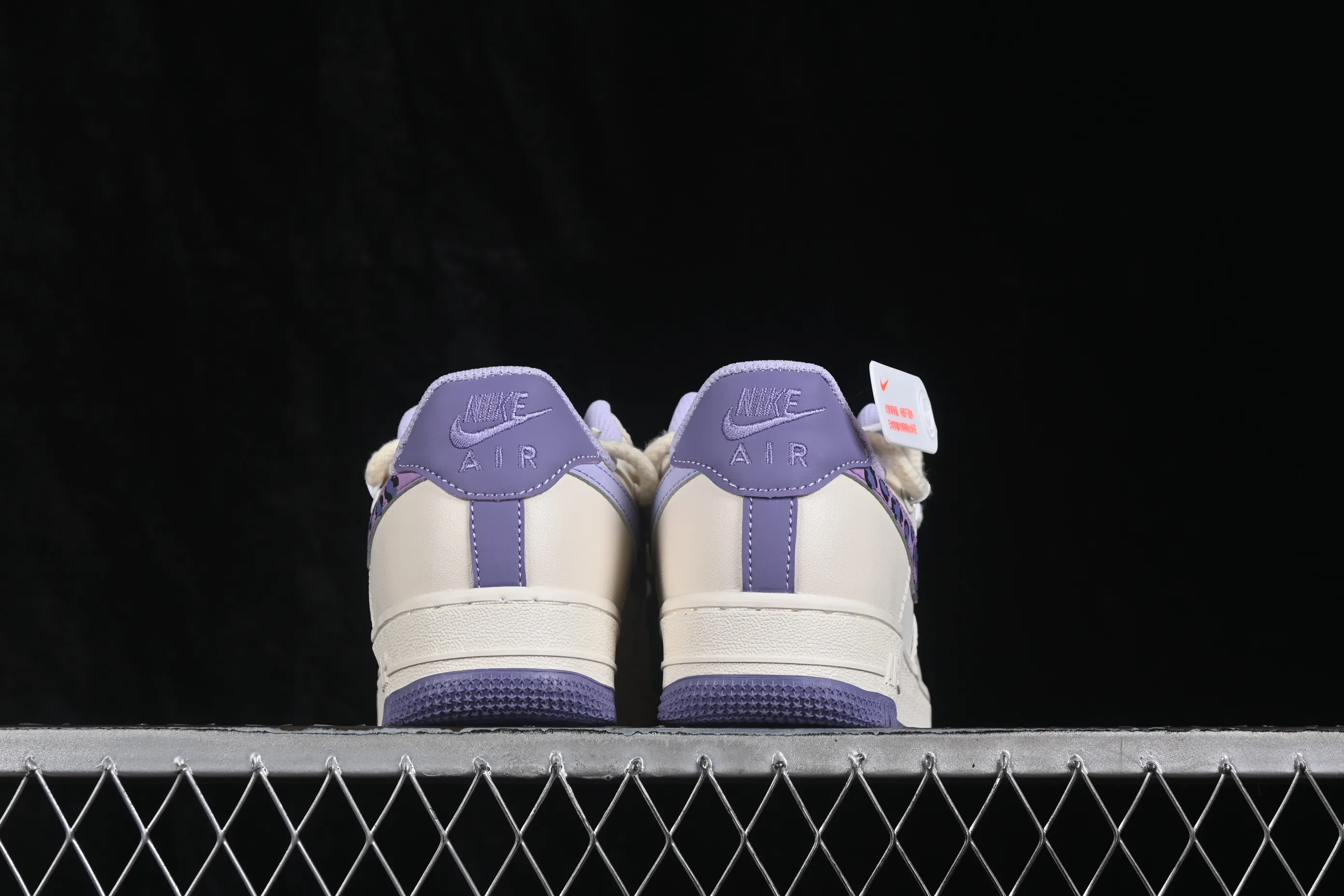 All categories Nk Air Force 1 Air Force series Nk Air Force 1 Low Air Force low-top Nike Air Force 1'07 Low "Taro Leopard" Hand-painted graffiti Taro leopard print Air Force 1 low-top casual sneakers FJ7740-111